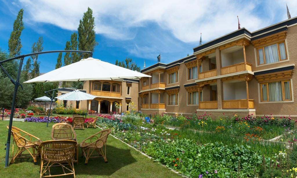 The Saraha Hotel Leh Exterior foto